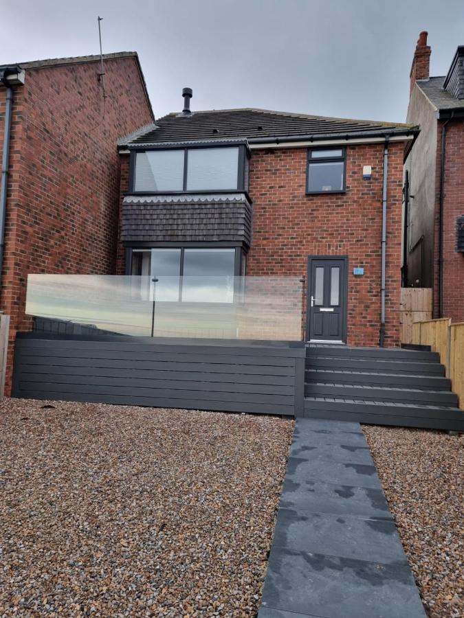 Salt & Surf-Sea Views In Saltburn Apartment Exterior photo